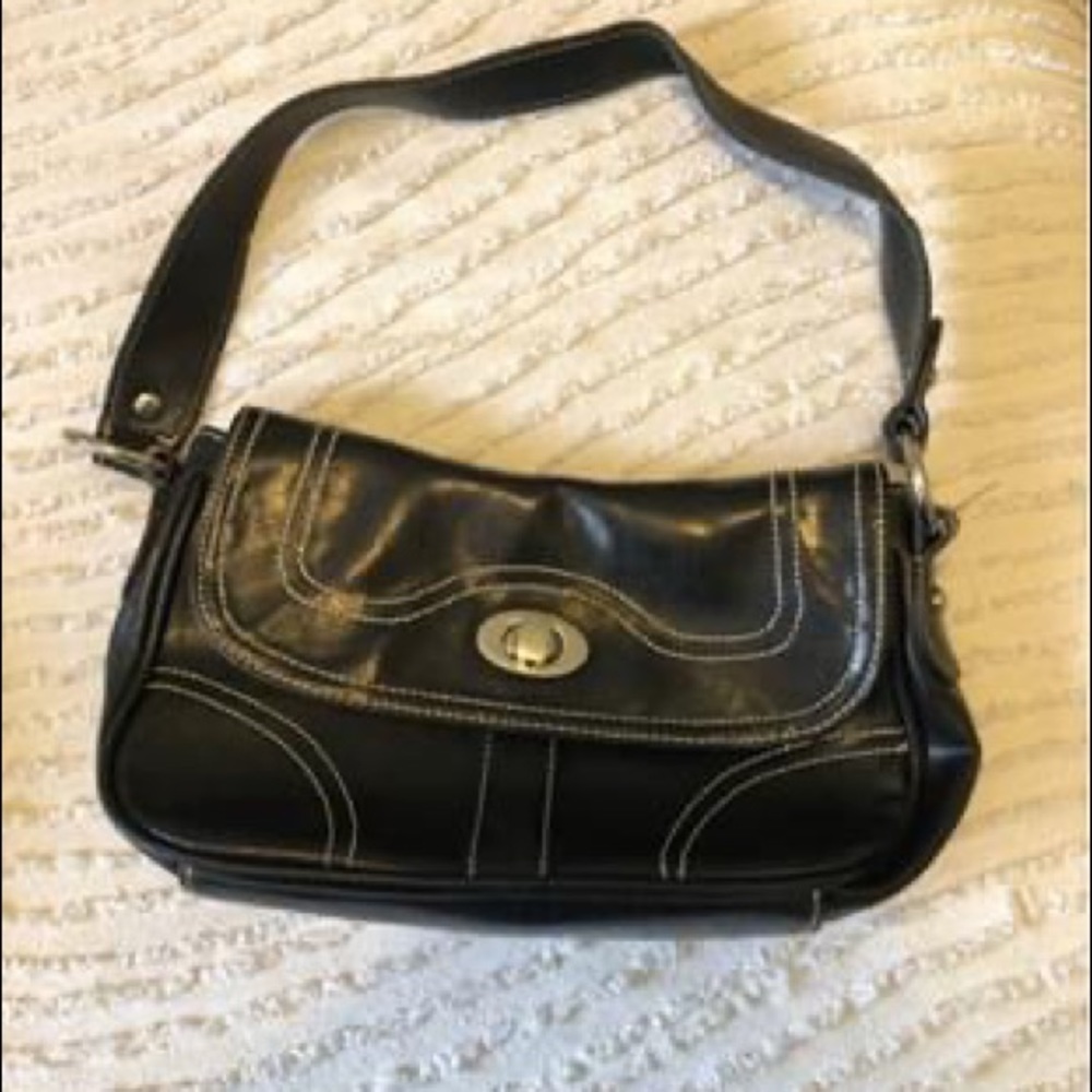 Purses - Picture 4 of 5
